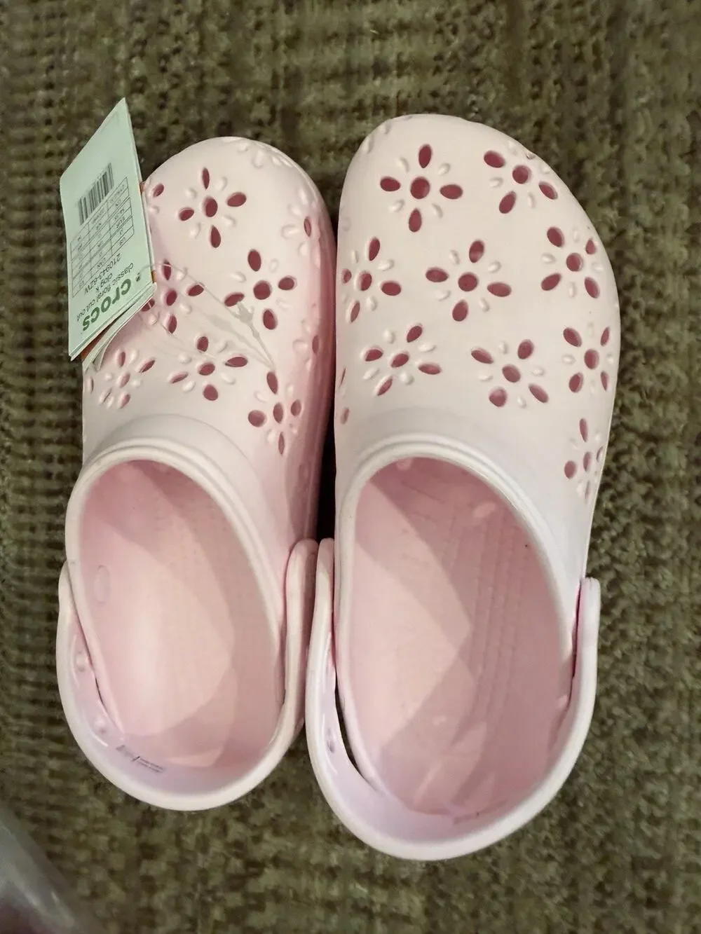 Crocs Clogs Classic Pink With Floral Cut-Out Size 3 Junior, Big Girl Sz 3 NWT